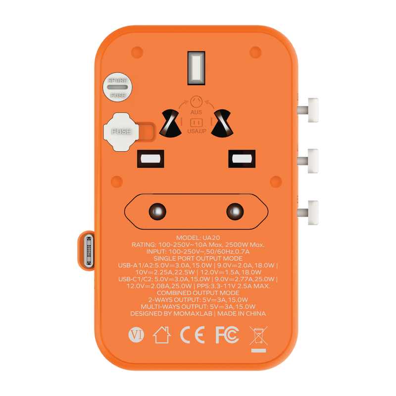 Momax 1-World+ 25W 3-插口 內建 USB-C 充電線 + AC 旅行充電插座